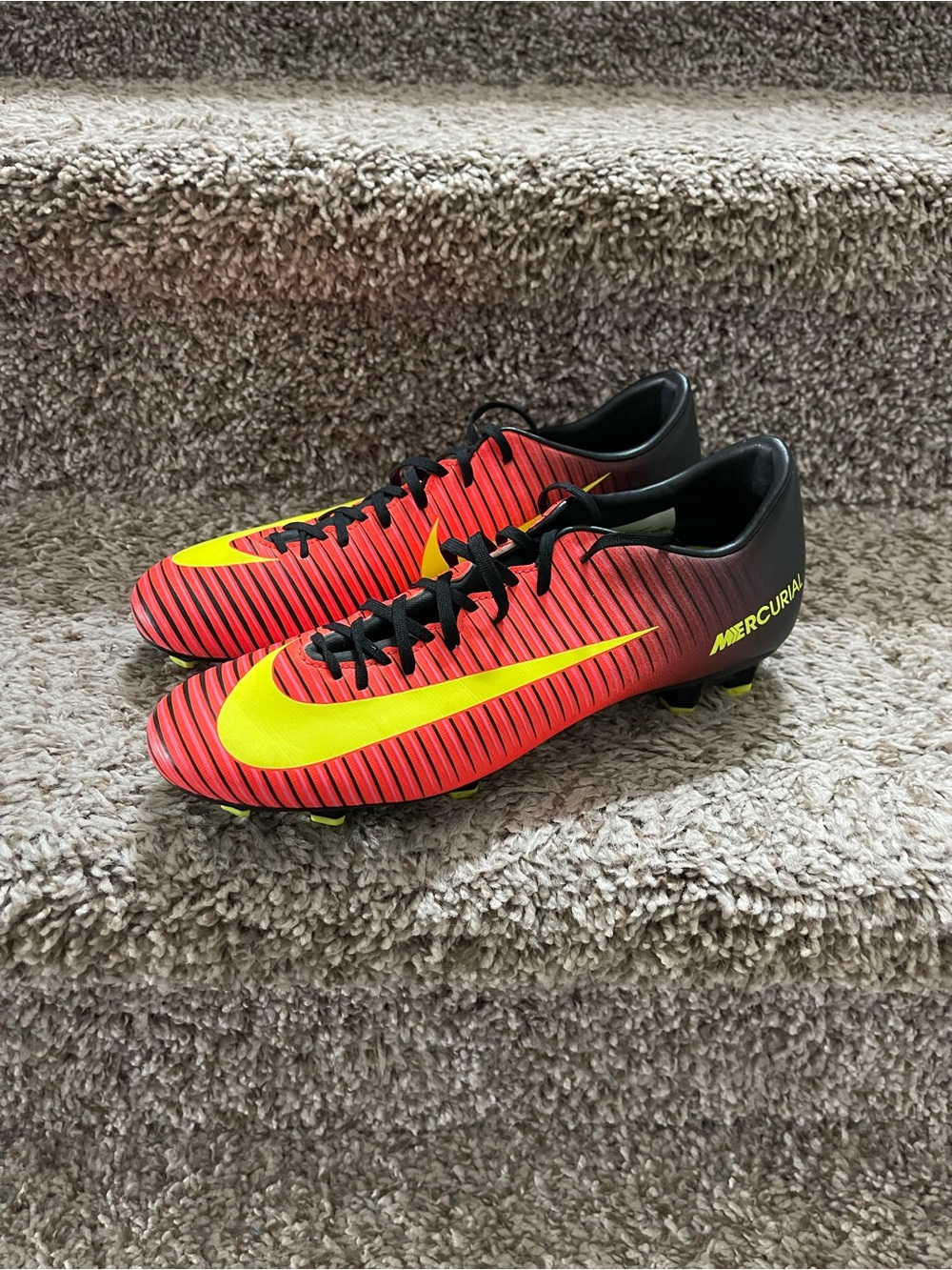 Nike mercurial vortex cleats